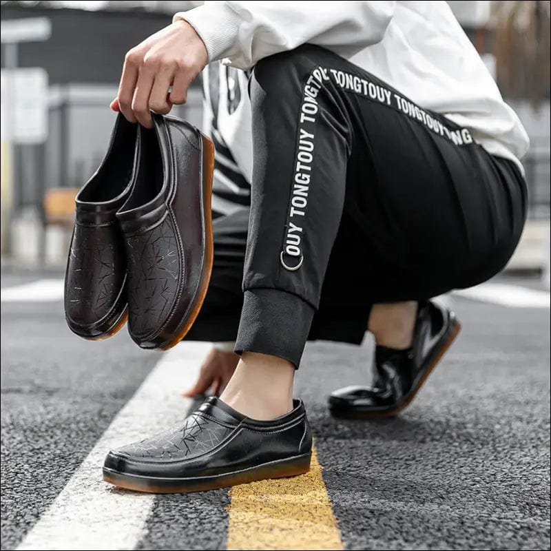 New rain shoes men’s wear water anti-skid waterproof boots