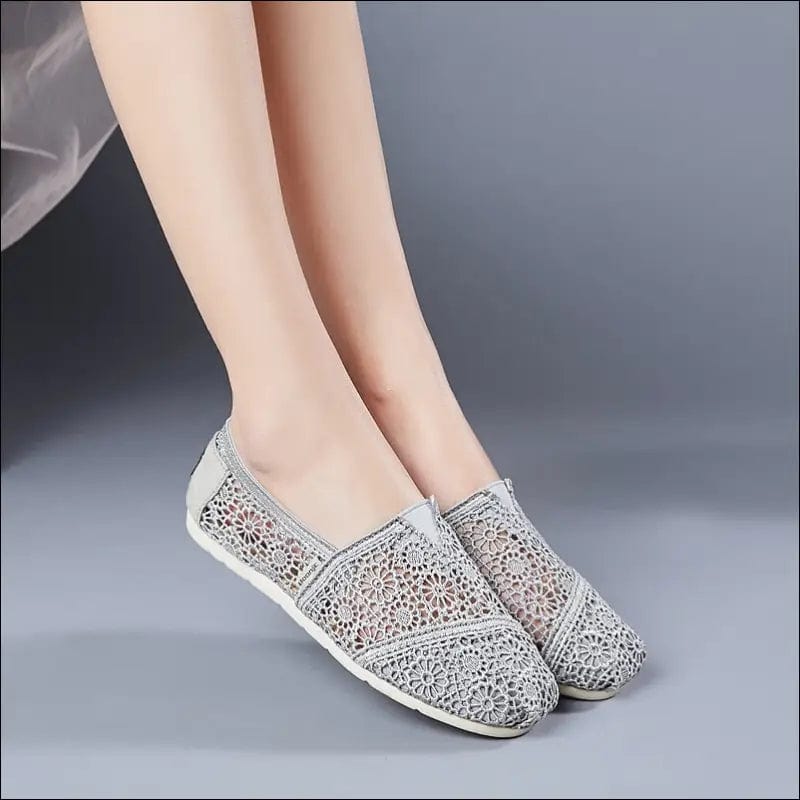 Summer Women’s Hollow Cloth Shoes Breathable Casual Fashion
